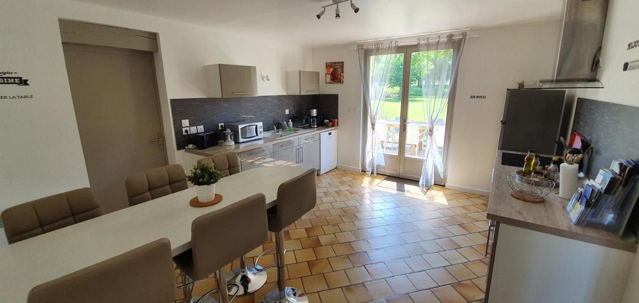 ENTRE LOIRE ET CHER Grand Gîte Côté Tilleul Tour-en-Sologne Exterior foto